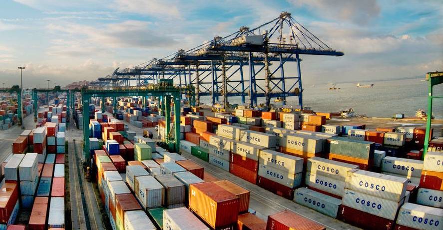 前8月深圳外贸集装箱吞吐量增逾16%